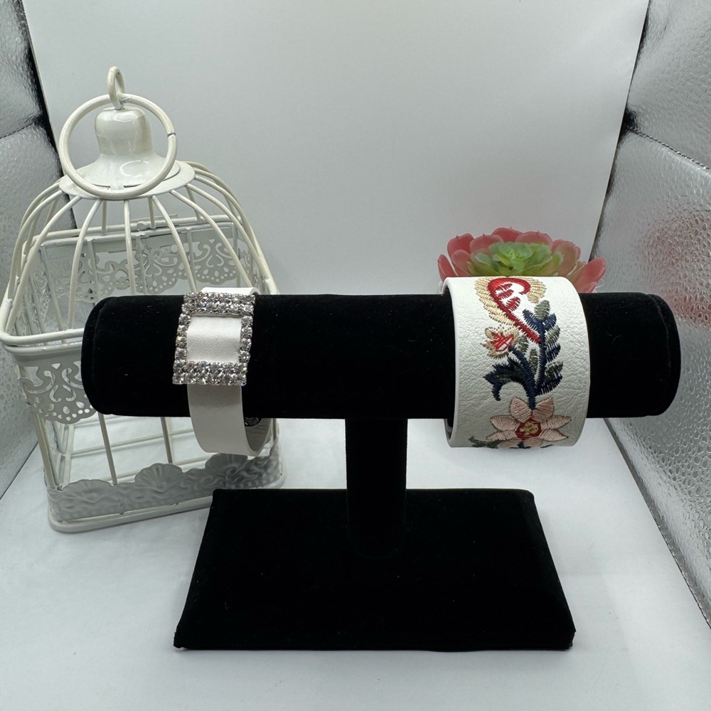 Set of‎ 2 Faux Leather Fashion Bracelets NEW